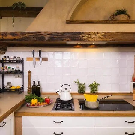 Flaminia 8&2 - Emma Villa *